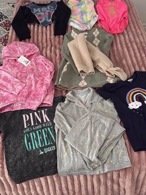 Bundle clothing - Girl Size US 5-6